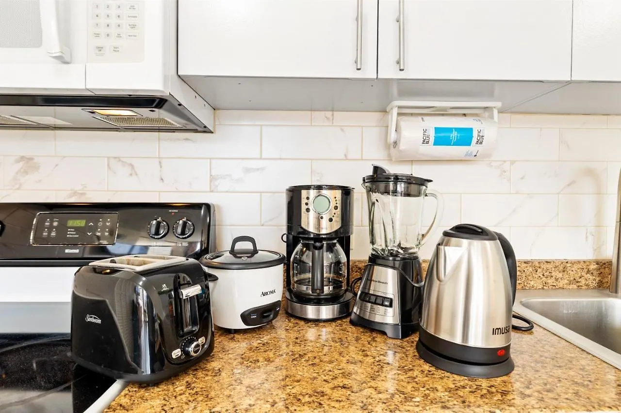 Charming Condo Steps From Waikiki Beach With Parking! Honolulu Apartamento