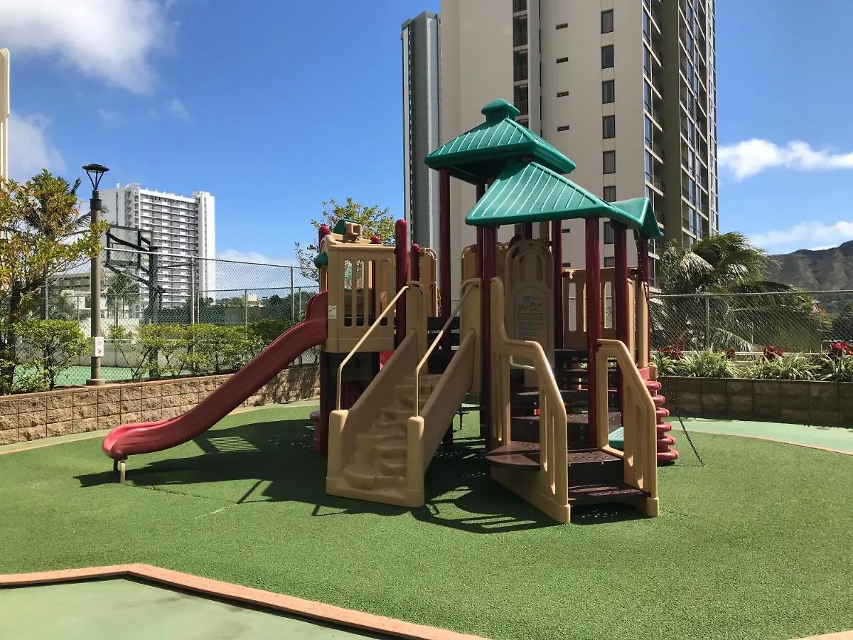 Apartament Charming Condo Steps From Waikiki Beach With Parking! Honolulu