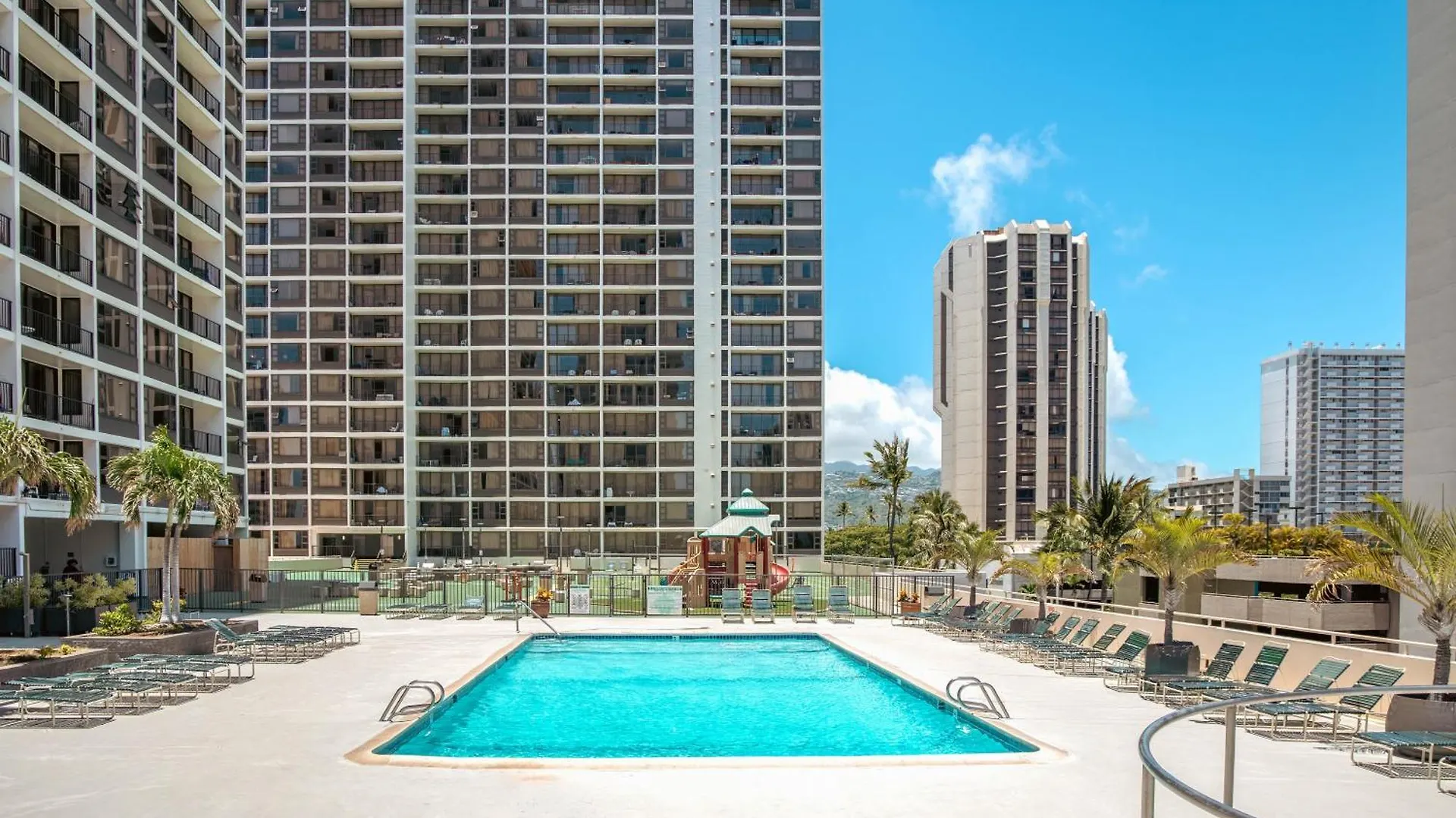 Apartament Charming Condo Steps From Waikiki Beach With Parking! Honolulu
