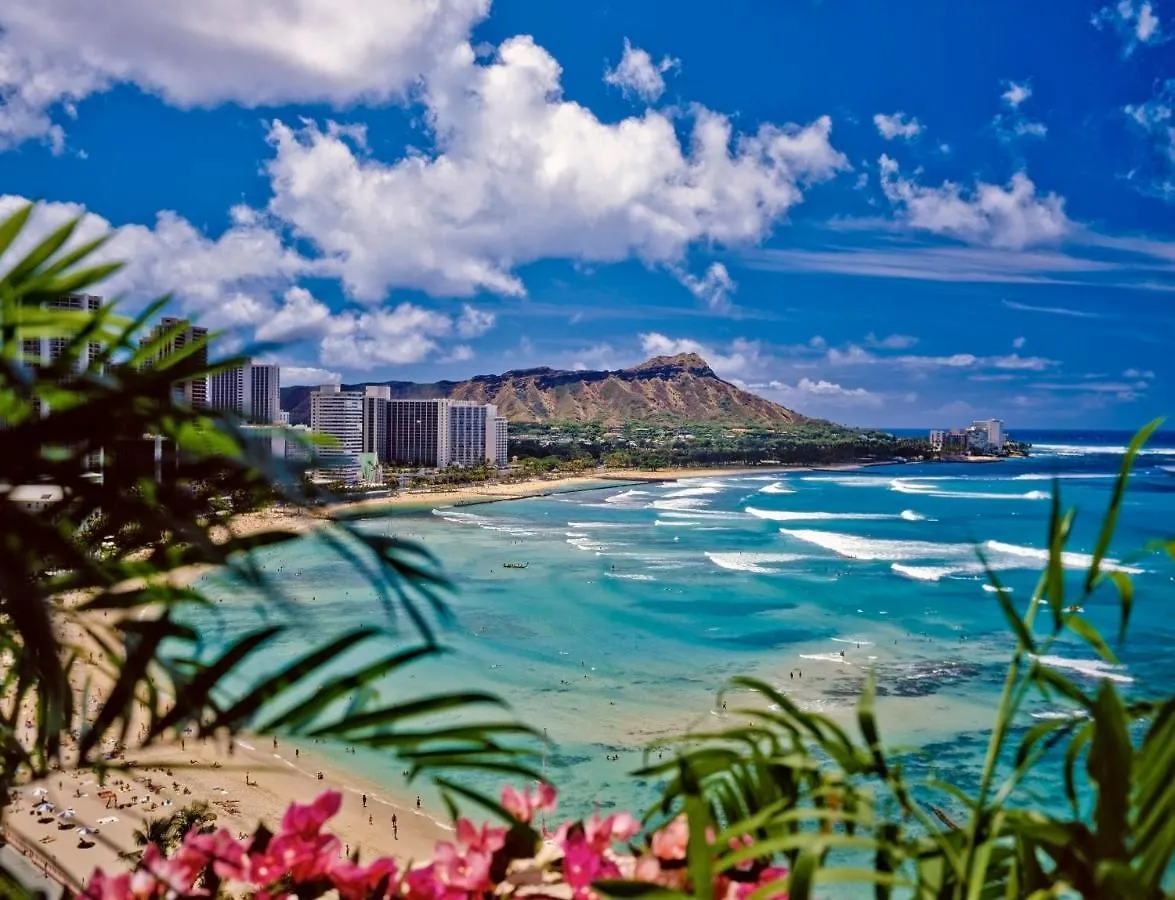 Charming Condo Steps From Waikiki Beach With Parking! 檀香山 0*,  美国